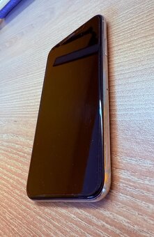 iPhone Xs bílý - plně funkční - 3