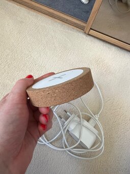 Bezdrátová nabíječka IKEA NORDMÄRKE bílá/korek - 3