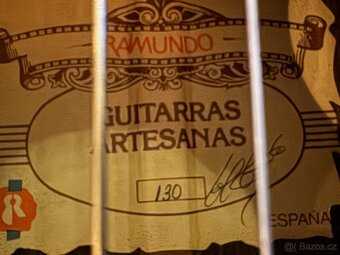 Raimundo 130 Klasická kytara včetně kufru - 3