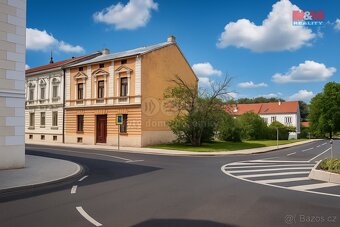 Prodej bytu 3+1, 117 m²,OV, s garáží, Louny, ul. Poděbradova - 3