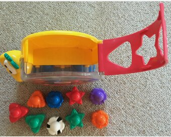 Vkládací hudební hlemýžď Fisher Price - od 6měs - 3