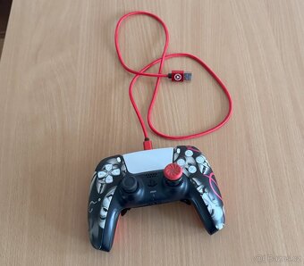 Ovladač PS5 od AimControllers - 3