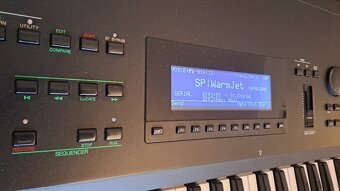 Yamaha SY 99 - 3