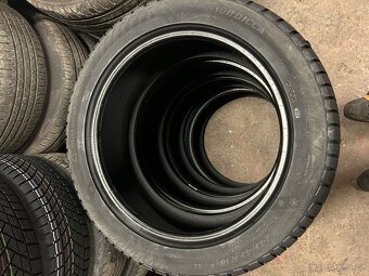 Prodám sadu nových zimních pneu 245/45/R18 XL - 3