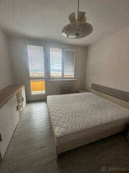 Pronájem bytu 2+kk s 2 balkony – 50 m², 11. patro - 3