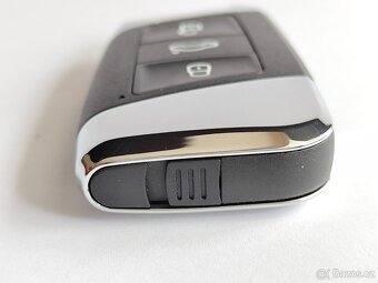 Klíč Škoda Superb Volkswagen Passat B8 + logo. Klíč bez log - 3