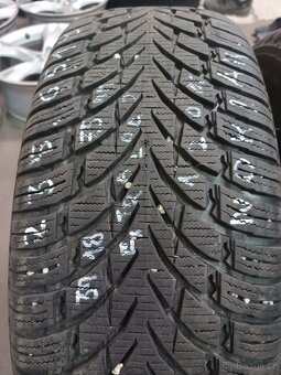 235/65/18 Nokian  extra load - 3