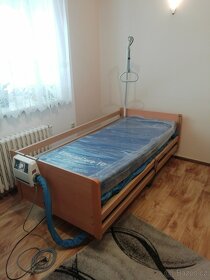 Elektrická polohovací postel pro seniory a invalidy - 3
