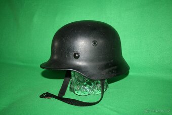 Německá helma M-40 - 3