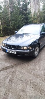 BMW E39 523i Touring na díly - 3