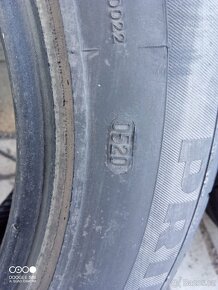 Pneu 205/55/16 - 3