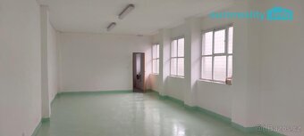 Pronájem, komerční prostor, 112 m2 s pozemkem 43 m2, ulice B - 3