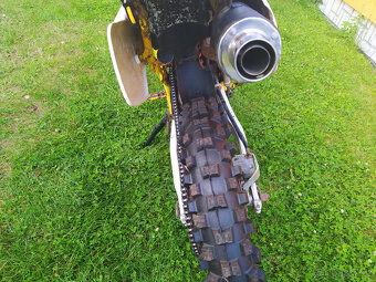 suzuki DR350 - 3