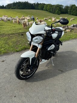 Triumph speed triple 1050 - 3