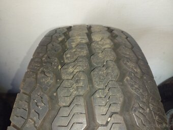 Prodám 3 x páry dodávkových pneu 225/75/16 C - 3