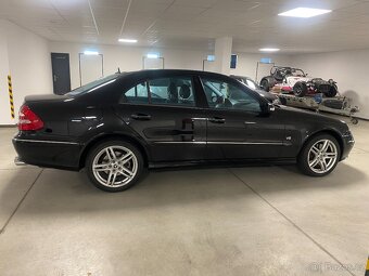 Mercedes e 500 4 Matic - 3