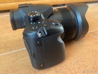 Panasonic Lumix DMC FZ-1000 - 3