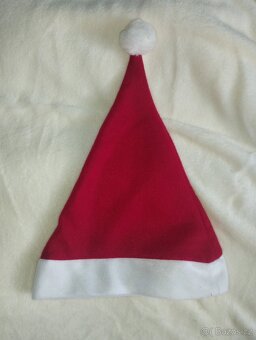 4 čepice + vánoční čepice - 3