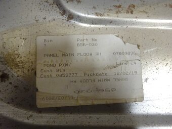 Podlaha Austin Healey 100/6. - 3