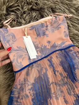 Rinascimento šaty - 3