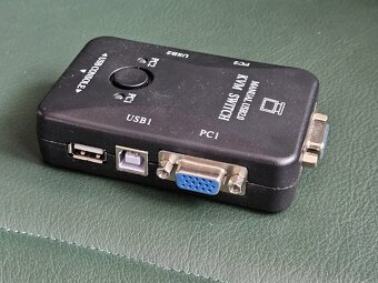 KVM USB Switch - přepínač pro 2 PC - 3