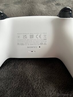 Gamepad a hru do ps5 - 3