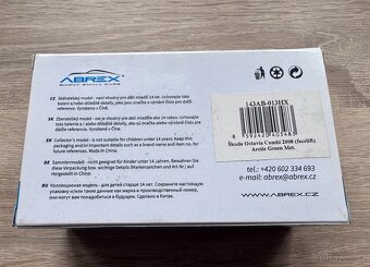 Škoda Octavia II Facelift 1:43 Abrex, barva Arctic Green Met - 3