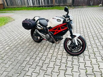 Ducati Monster 696 - 3