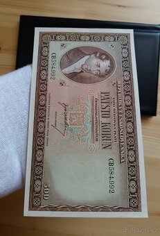 500 Kčs bez data (1945) perforace S1.. UNC - 3