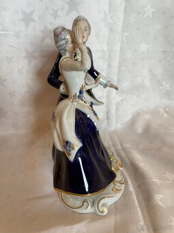 Porcelánová soška v rokokovém stylu - 3