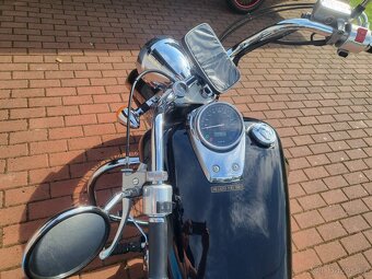 Honda vt750c shadow - 3