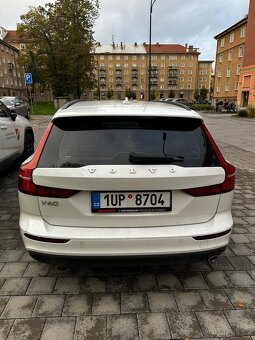 Volvo V60 2.0(2018) - 3
