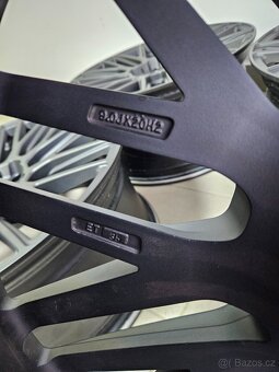 Disky MB Desing KV4 _ 5x112 20" - Top - 3