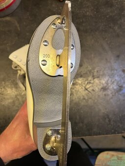 Dívčí brusle vel. 31, 195mm - 3