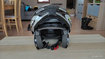 Helma na motorku - 3