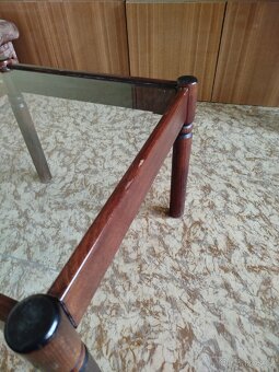 Konferenční stolek 64 x 64 - 3