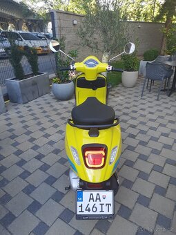 Vespa Primavera S 125 - 3