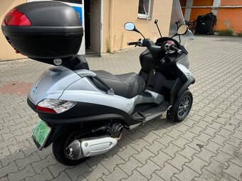 Piagio MP3 125cm - 3