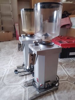 Profi mlýnky na zrnkovou kávu - 3