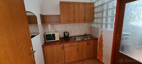 reprezentativní kancelář se zasedačkou - 3