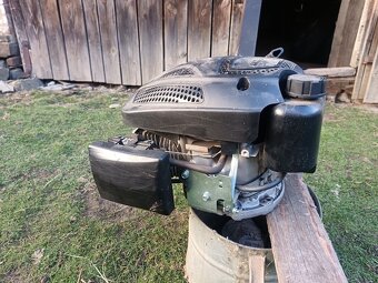 Motor HECHT 543 SX na náhradní díly - 3