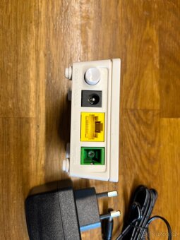 Huawei OptiXstar HG8010H GPON Terminal - 3