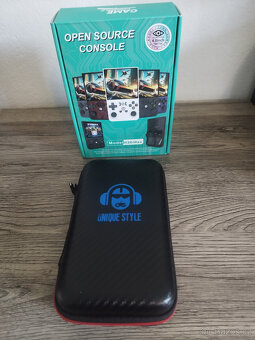 Handheld konzole R36Max (+18500 her) - 3