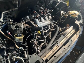 Opel vivaro 2.5 cdti - 3