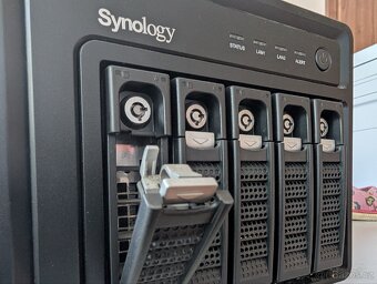 Synology NAS DS508 5 TB - 3
