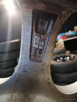 Prodám obutou zimní sadu 4×100. R15 - 3