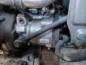 SSangYong Rodius 2,7XDi 2007 4WD - DILY z VOZU - 3