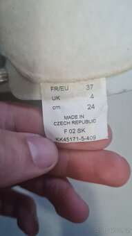 Krasobruslařské brusle vel. 37. - 3