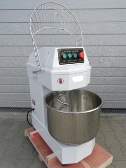 Hnětač těsta 30 L Spirálový hnětač těsta profi - 3