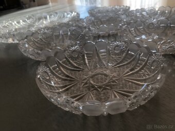 Sada 7 broušených skleněných misek - 3